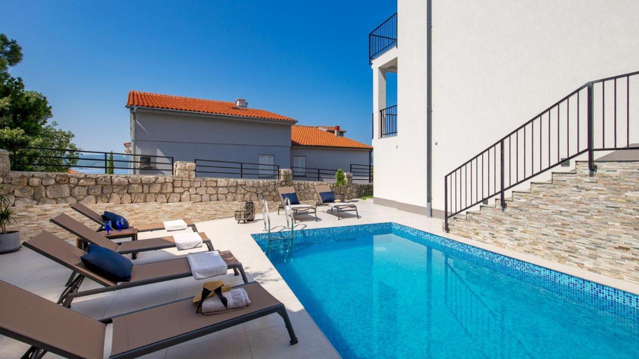 Apartments Villa Frankola With Swimming Pool Crikvenica Esterno foto