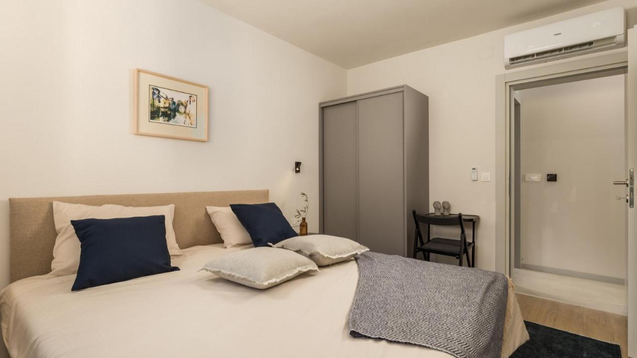 Apartments Villa Frankola With Swimming Pool Crikvenica Esterno foto