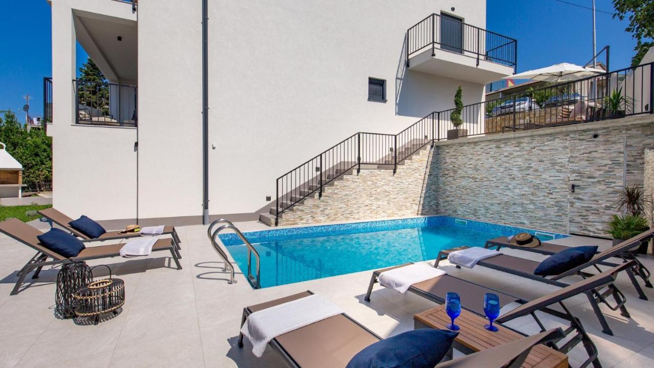 Apartments Villa Frankola With Swimming Pool Crikvenica Esterno foto