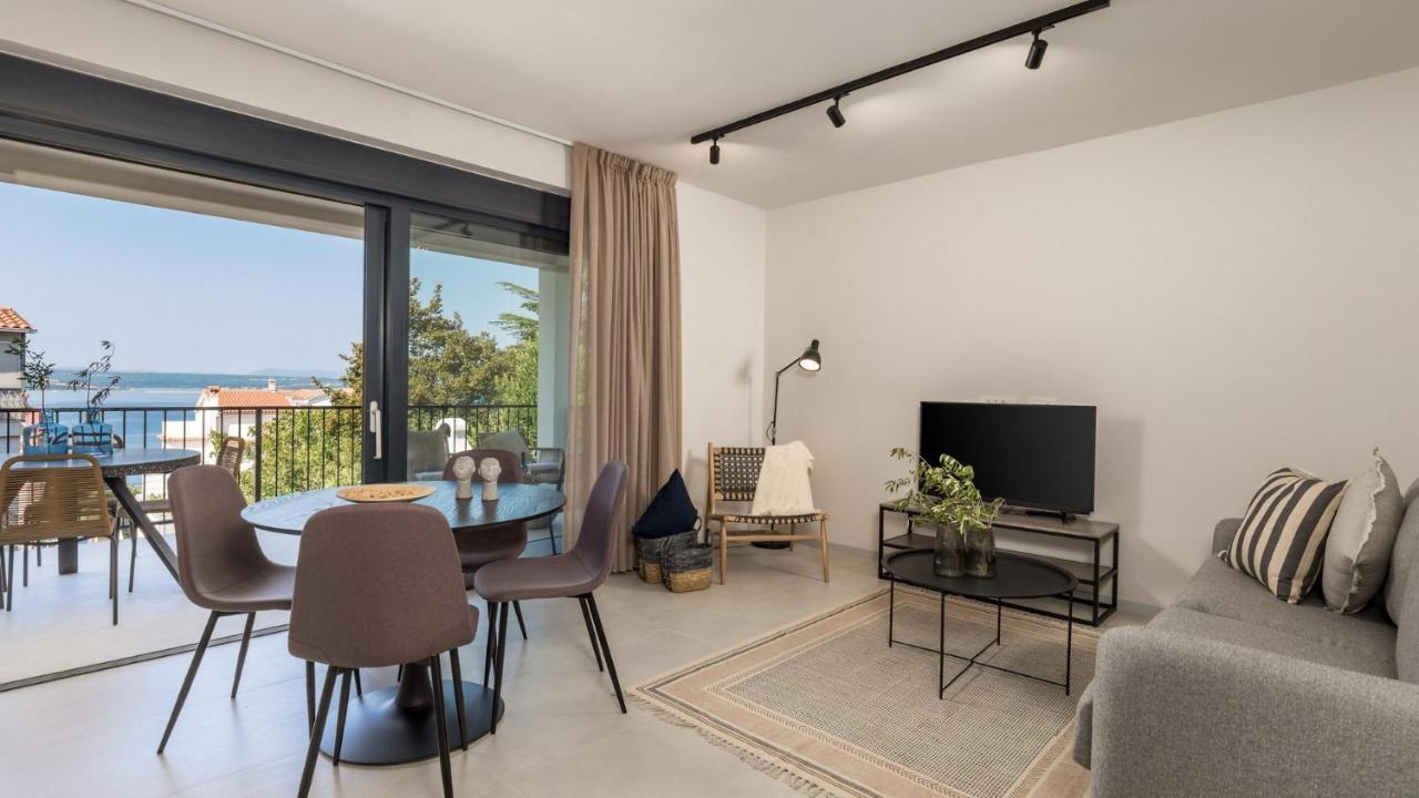 Apartments Villa Frankola With Swimming Pool Crikvenica Esterno foto