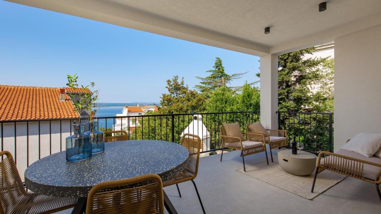 Apartments Villa Frankola With Swimming Pool Crikvenica Esterno foto