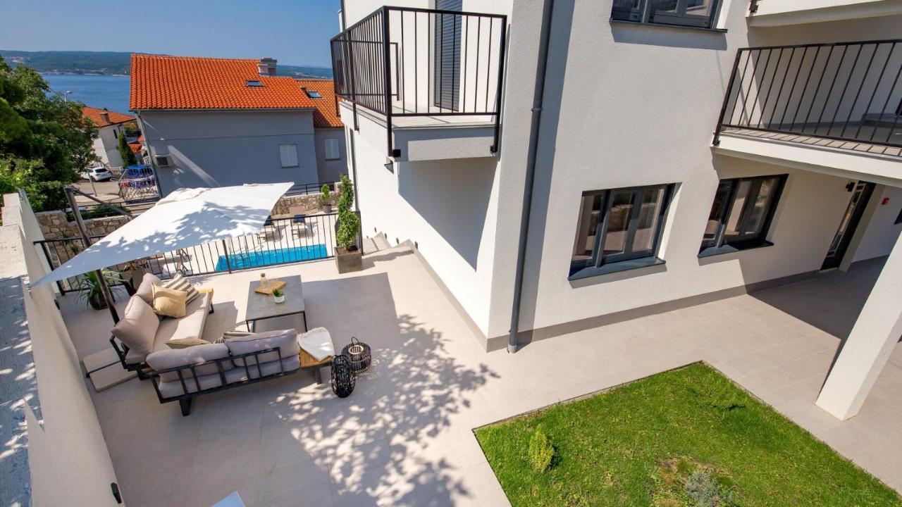 Apartments Villa Frankola With Swimming Pool Crikvenica Esterno foto