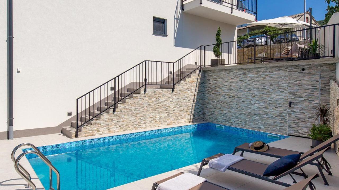Apartments Villa Frankola With Swimming Pool Crikvenica Esterno foto