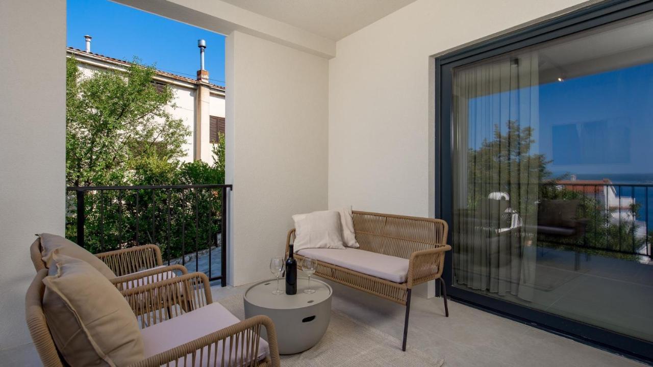 Apartments Villa Frankola With Swimming Pool Crikvenica Esterno foto