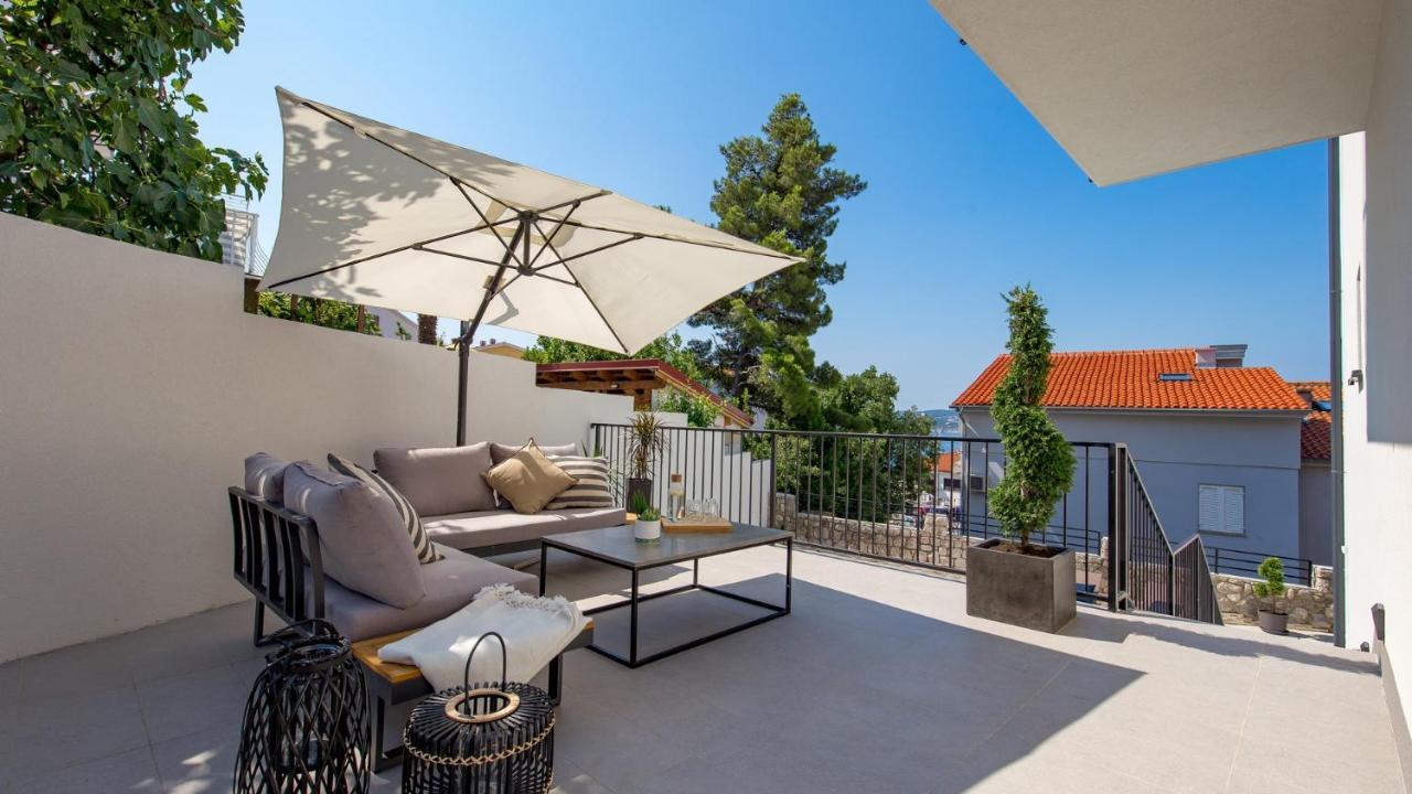 Apartments Villa Frankola With Swimming Pool Crikvenica Esterno foto